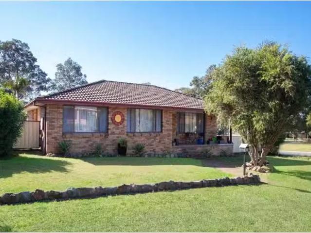 Deal! 3 BR 1 Ingall Street, Metford House for rent Listed by.