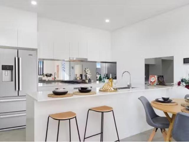 Unique 3 BR 205/2D Pendle Way, Pendle Hill Apartment for rent.