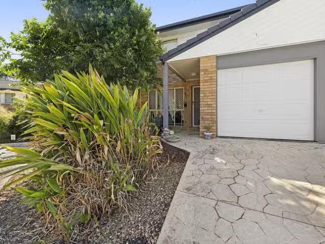 For Rent! 3 BR 20/8 Lyon Street, party Beach, QLD 4551