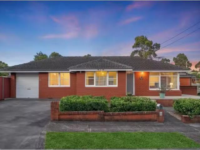 Nice 3 BR 20 Burradoo Road, LANSVALE House for rent Listed by.