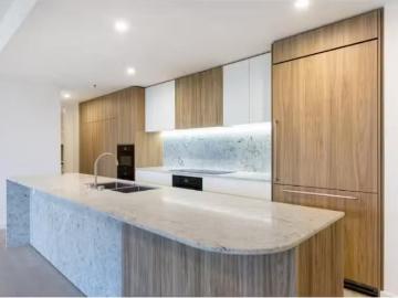 Nice 3 BR 21/62 Constitution Avenue, Parkes Apartment for rent.