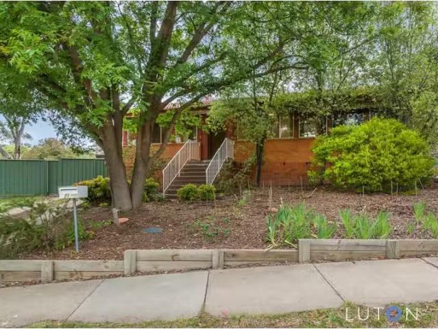 New 3 BR 21 Halford Crescent, Page House for rent Listed by M.
