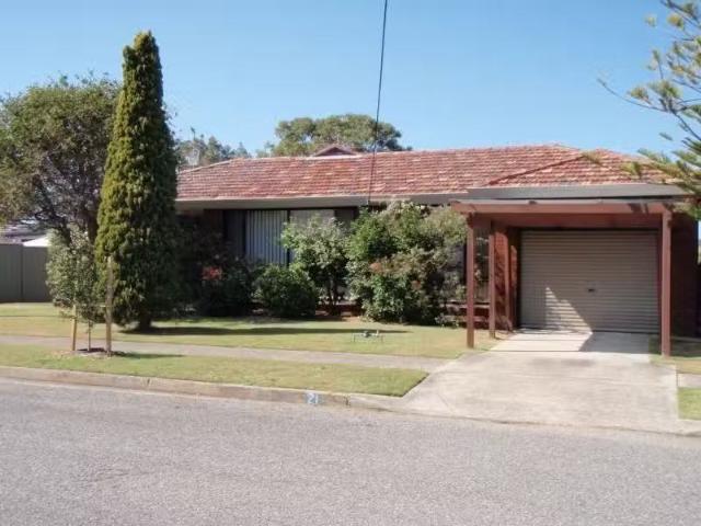 New 3 BR 21 The Quarterdeck, Merewether Heights House for rent.