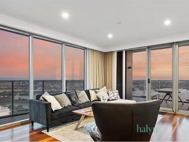 Unique 3 BR 221/189 Adelaide Terrace, EAST PERTH Apartment for.