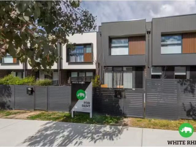 Deal! 3 BR 22 Albion Street, Googong Townhouse for rent Liste.