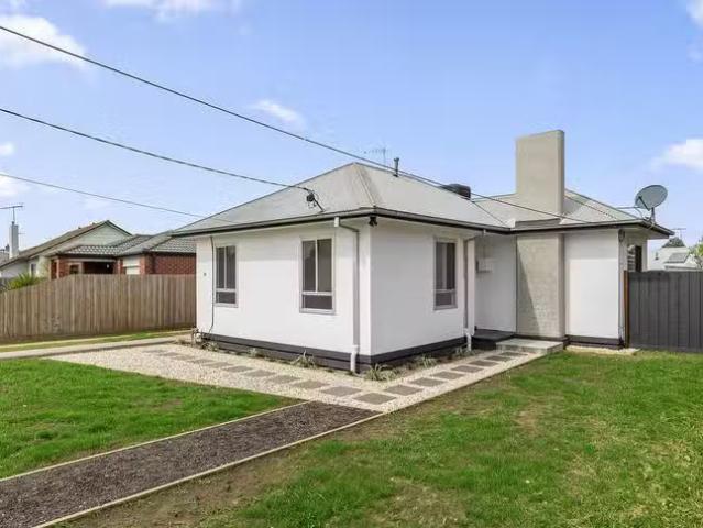 Cheap 3 BR 24 Pettitt Crescent, Norlane, VIC 3214