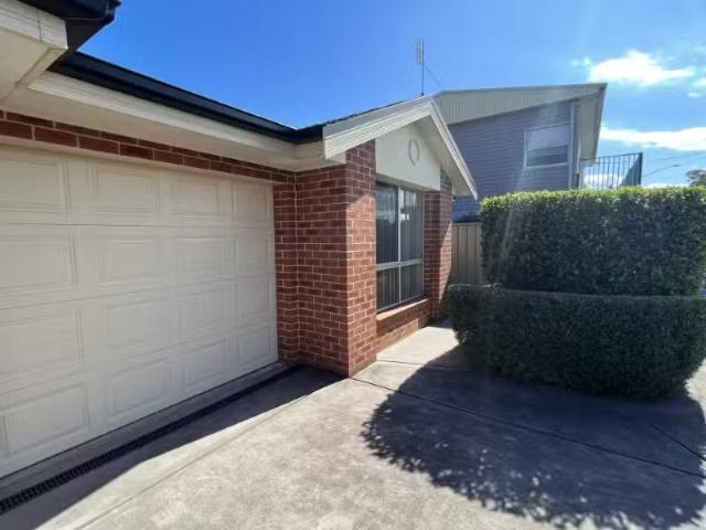 Cozy 3 BR 252 Soldiers Point Road, SALAMANDER BAY Townhouse fo.