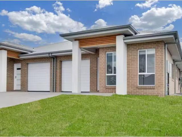 Nice 3 BR 2/5 Integrity Street, Cameron Park Townhouse for ren.