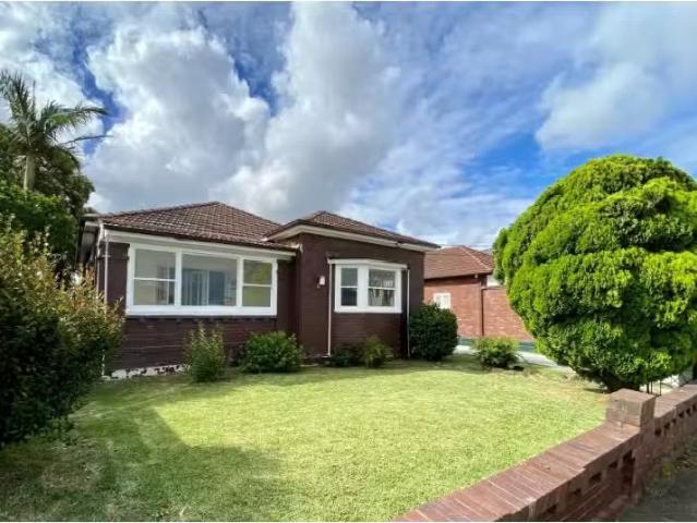 Just in! 3 BR 26 Gannons Avenue, Hurstville House for rent Li.
