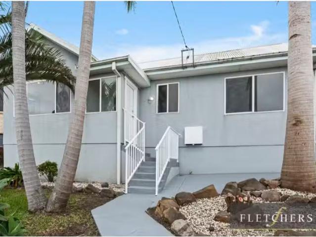 Nice 3 BR 278 Northcliffe Drive, Lake Heights House for rent.