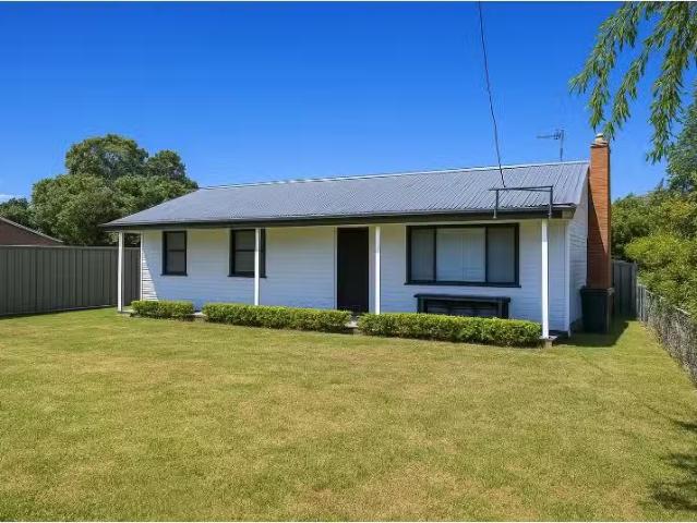 Cheap 3 BR 27 Myall Street, Tea Gardens House for rent Listed.