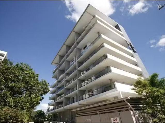 Rental! 3 BR 28/19 Thorn Street, KANGAROO POINT Apartment for.