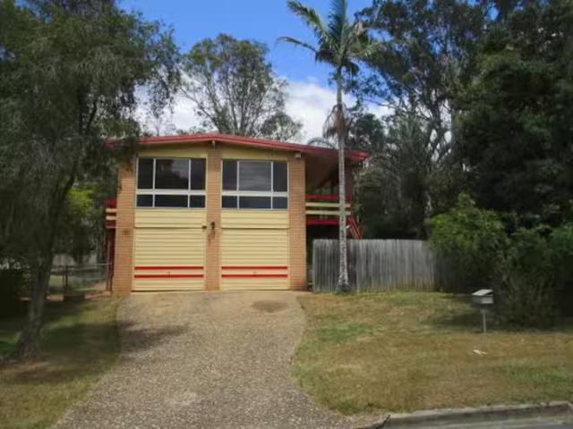 Charming 3 BR 28 Carwell Avenue, Petrie, QLD 4502