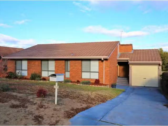 Deal! 3 BR 28 Scott Place, Kelso House for rent Listed by Lea.