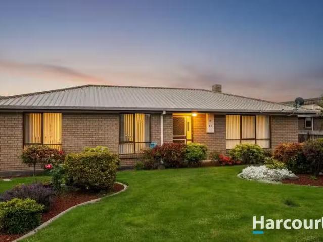 Cheap 3 BR 28 Woodrising Avenue, SPREYTON, TAS 7310 House fo.