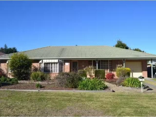 Deal! 3 BR 29 Brewery Street, INVERELL House for rent Listed.