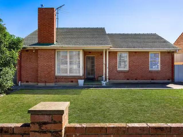 Unique 3 BR 29 Fortisgreen Avenue, Pennington, SA 5013