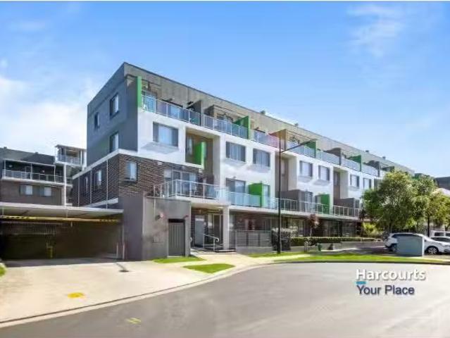 Charming 3 BR 305/80B Ropes Crossing Boulevard, ROPES CROSSING.
