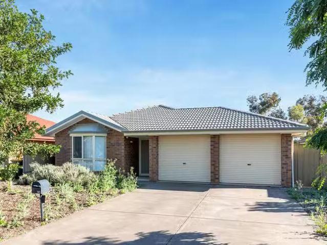 Cozy 3 BR 30 Enterprise Circuit, Andrews Farm, SA 5114
