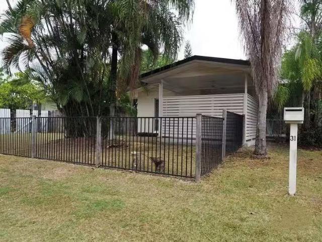 Rental! 3 BR 31 Murray Street, Manoora, QLD 4870
