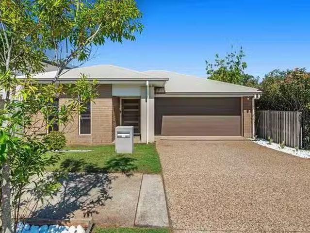 For Rent! 3 BR 32 Swansea Circuit, Redland Bay, QLD 4165