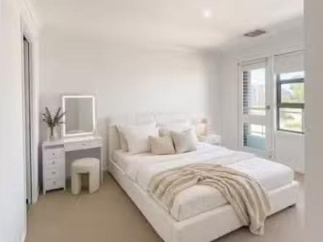 Just in! 3 BR 32 Tredwell Street, STRATHNAIRN House for rent.