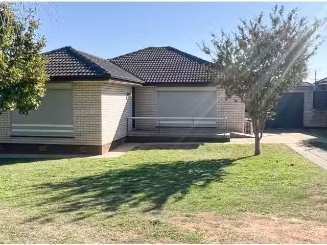 For Rent! 3 BR 33 Leavenworth Drive, Mount Austin House for re.
