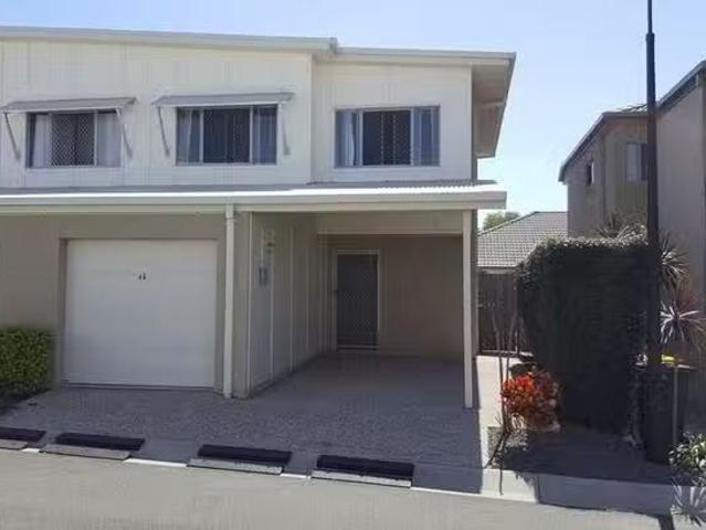 New 3 BR 3/53 Perkins Street, Calamvale, QLD 4116