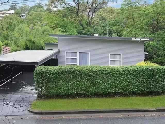 Nice 3 BR 35 Suvla Street, BALMORAL, QLD 4171 House for Rent