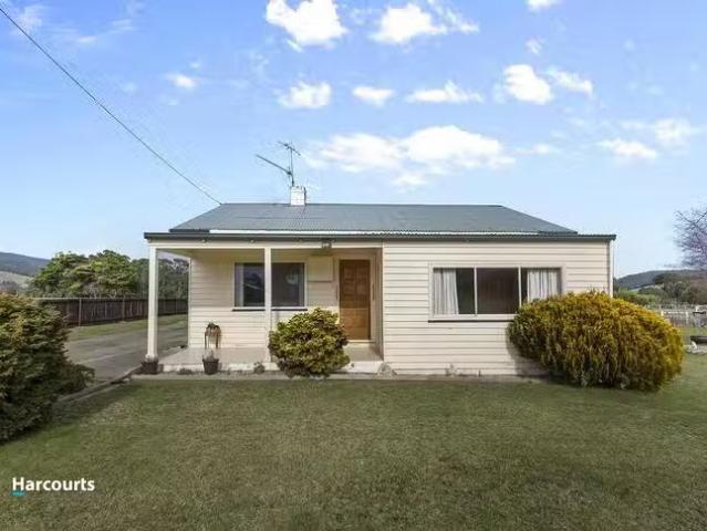 Just in! 3 BR 39 Tasman Road, Grove, TAS 7109
