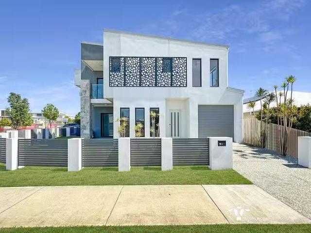 Rental! 3 BR 4/15 Barrams Road, South Ripley, QLD 4306