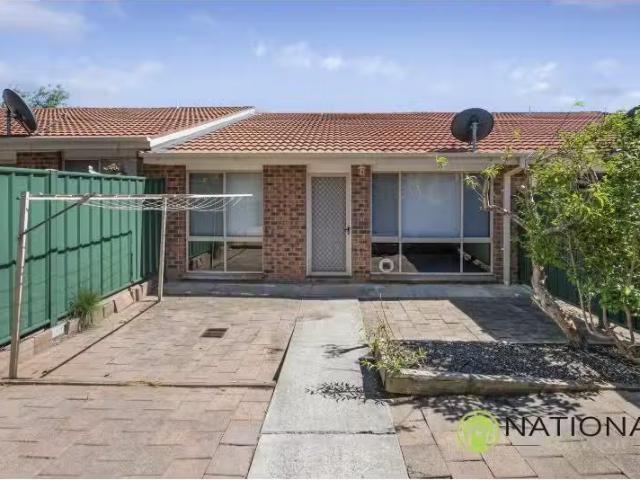 Rental! 3 BR 4/12 Luke Street, Holt Townhouse for rent Listed.
