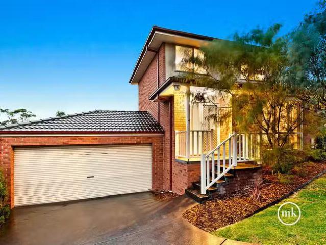 For Rent! 3 BR 4/233 235 Nepean Street, Greensborough, VIC 3088