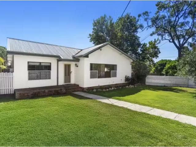 New 3 BR 45 Georges River Road, Jannali House for rent Listed.