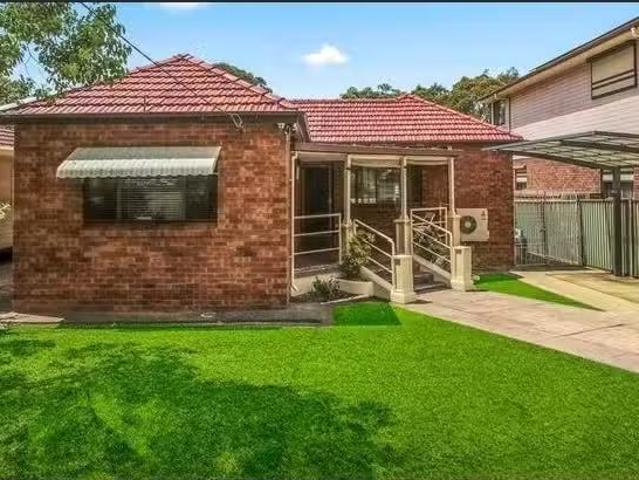 Cheap 3 BR 46 Finlayson Street, SOUTH WENTWORTHVILLE House for.