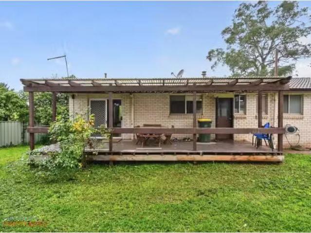 Nice 3 BR 4 Bangalay Crescent, Rivett House for rent Listed b.