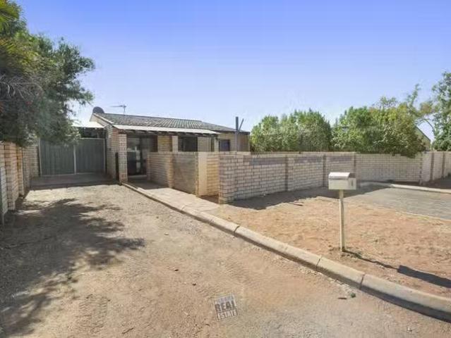 Just in! 3 BR 4 Cowrie Court, Bulgarra, WA 6714