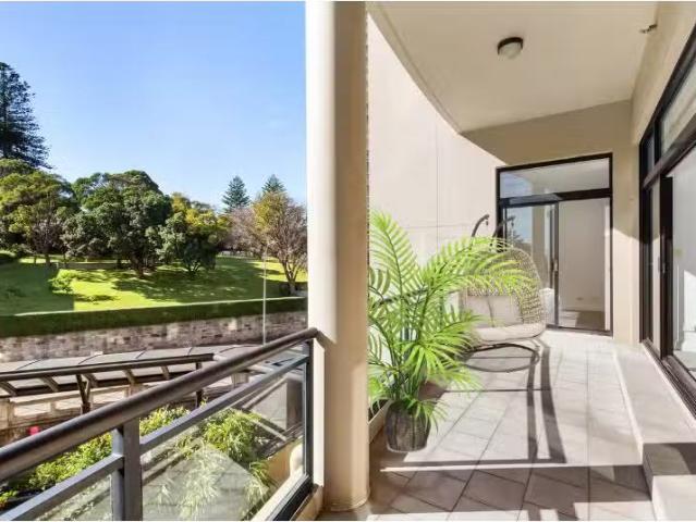 Cozy 3 BR 505/2 Darling Point Road, Darling Point Apartment fo.