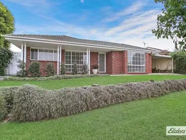 Nice 3 BR 55 Nightingale Avenue, West Wodonga, VIC 3690