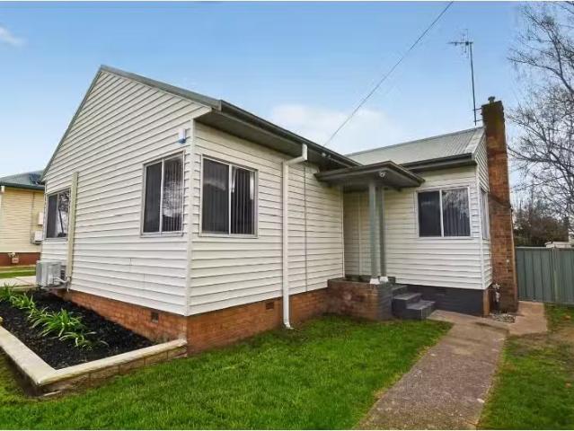 New 3 BR 5 Bardia Avenue, ORANGE House for rent Listed by Bel.