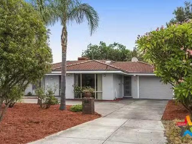 Charming 3 BR 5 Hobley Place, Eden Hill, WA 6054