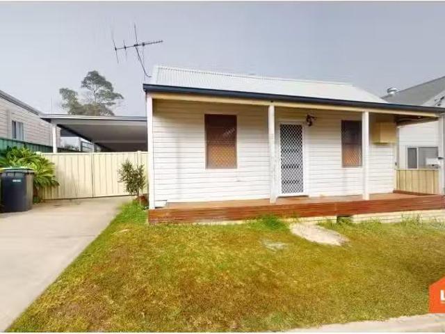 New 3 BR 5 Hope Street, Jesmond House for rent Listed by Leah.