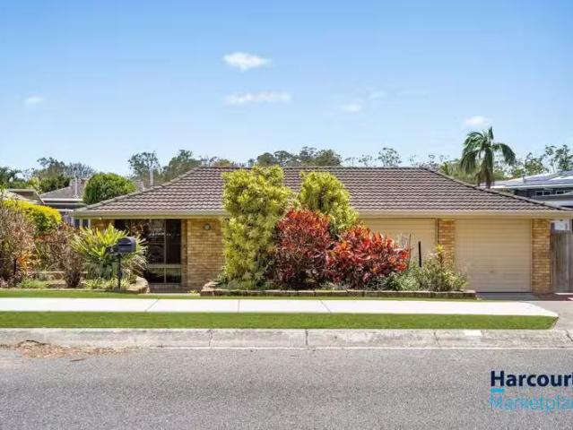 Deal! 3 BR 5 Langlo Street, RIVERHILLS, QLD 4074 House for R.