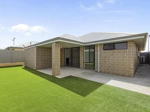 Unique 3 BR 6 Kane Loop, Alkimos, WA 6038