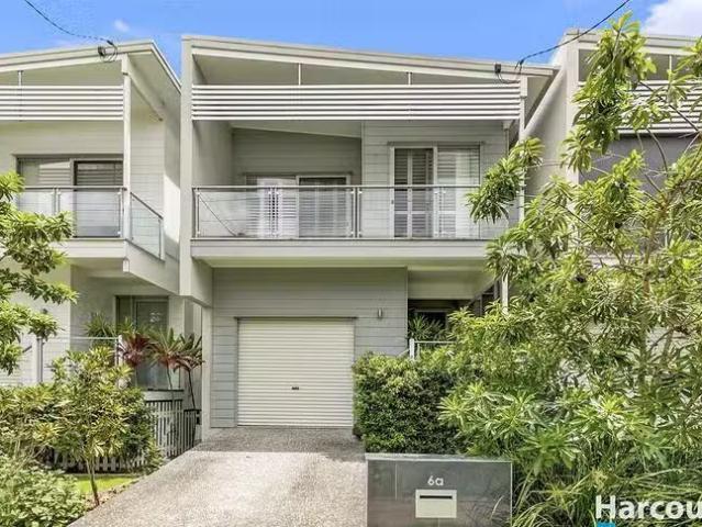 Nice 3 BR 6A Marie Street, Balmoral, QLD 4171