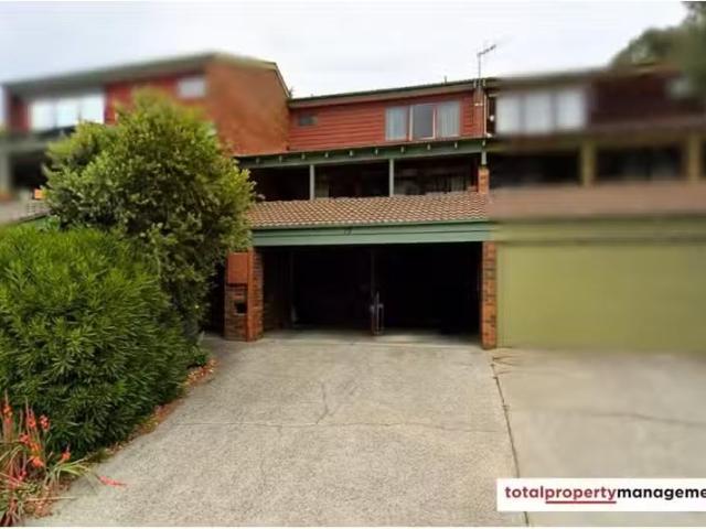 Just in! 3 BR 73 Rowe Place, SWINGER HILL Townhouse for rent.