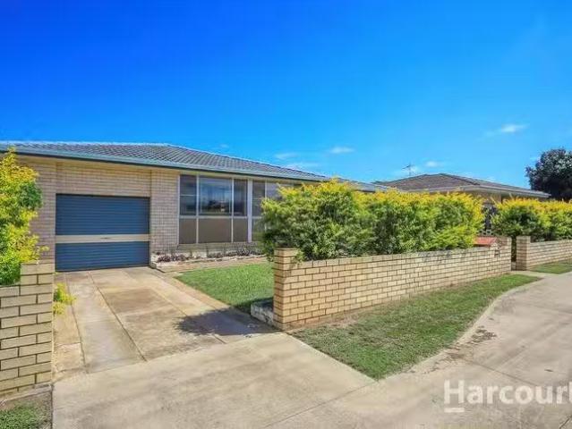 Cheap 3 BR 75 Fe Walker Street, Kepnock, QLD 4670