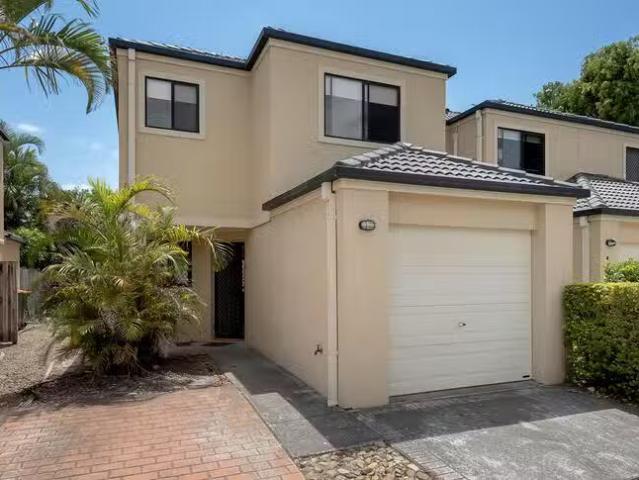 Cheap 3 BR 8/121 Pohlman Street, Southport, QLD 4215