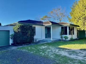 Charming 3 BR 84 Campbell Avenue, ANNA BAY House for rent Lis.