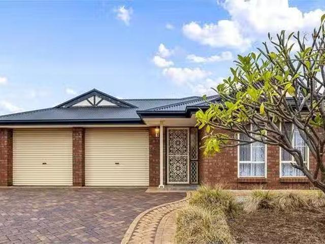 Charming 3 BR 8 Admiralty Circuit, Smithfield, SA 5114